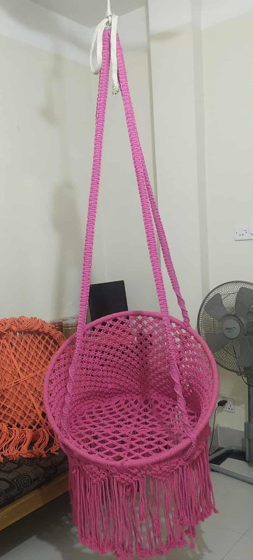 হাতের তৈরি করা সুতি সুতার সুন্দর ডিজাইনের 20" দোলনা চেয়ার সেট