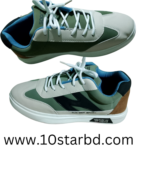 Sneakers winter hot and new exclusive model weightless trendy winter lace up light colourful shoes.